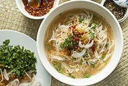 rakhine moti - rice noodles in fish soup