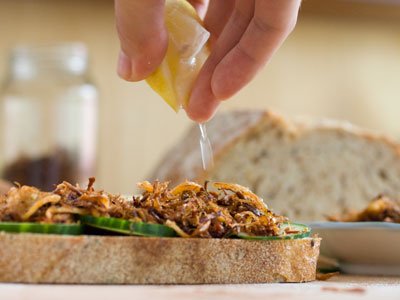 crispy mushroom with lemon juice crispy mushroom with lemon juice