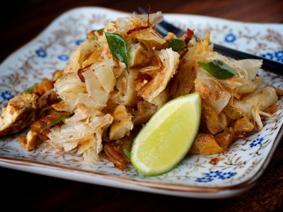 stir-fried roti and chicken curry